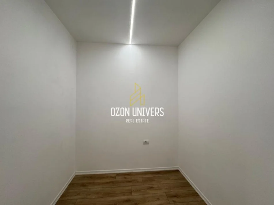 Tirane, shitet apartament 1+1+Ballkon Kati 5, 70 m² 165.000 € (Rruga Fortuzi, mbrapa shkollës Jeronim De Rada)