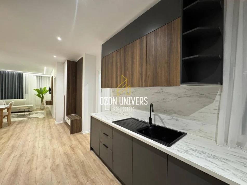 Tirane, shitet apartament 1+1+Ballkon Kati 5, 70 m² 175.000 € (Rruga Fortuzi)