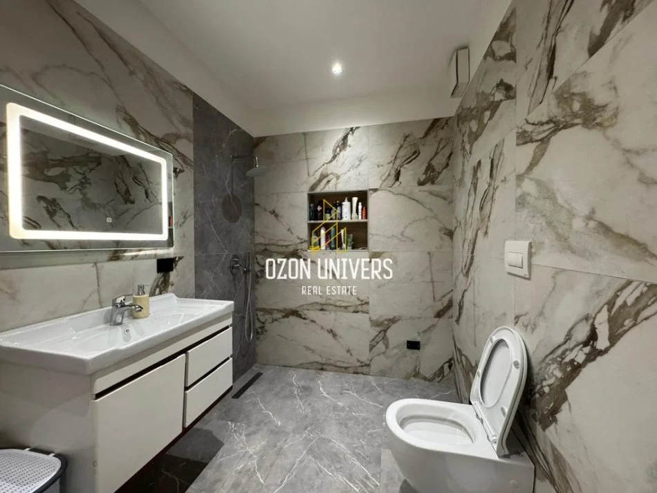 Tirane, jepet me qera apartament 2+1+Ballkon Kati 1, 137 m² 1.500 € (Rezidencë në TEG)