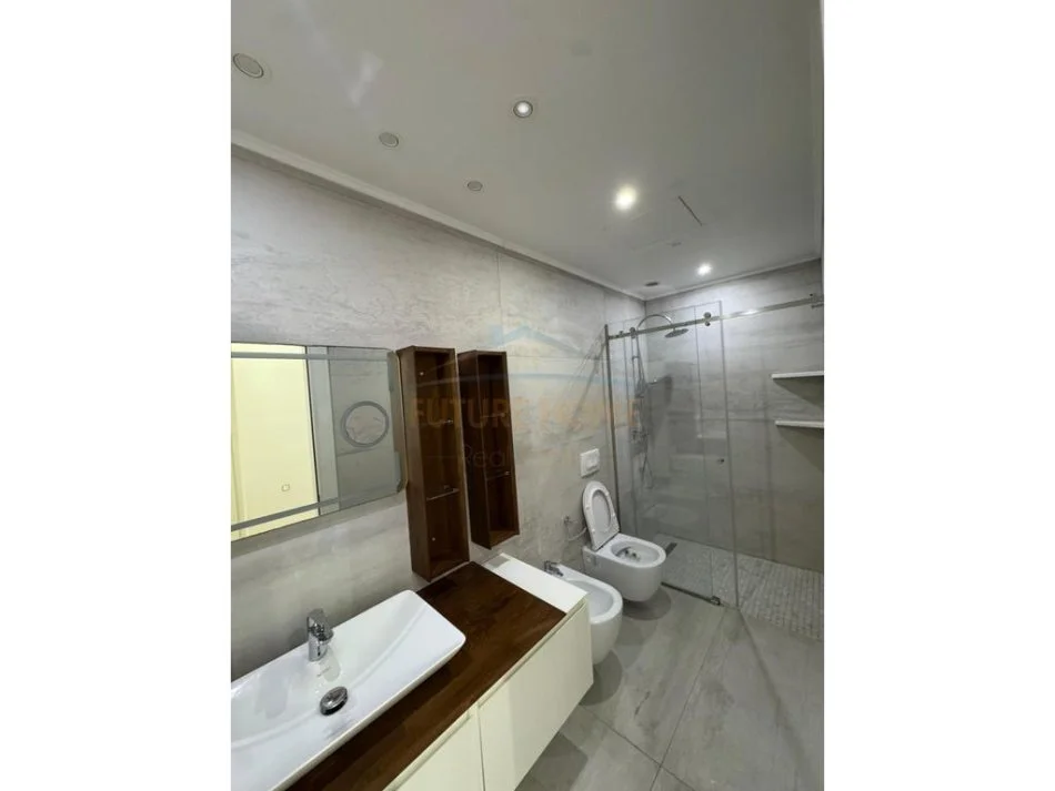 Durres, shitet apartament 2+1+Aneks+Ballkon Kati 3, 119 m² 190.000 € (Vollga, Durres)