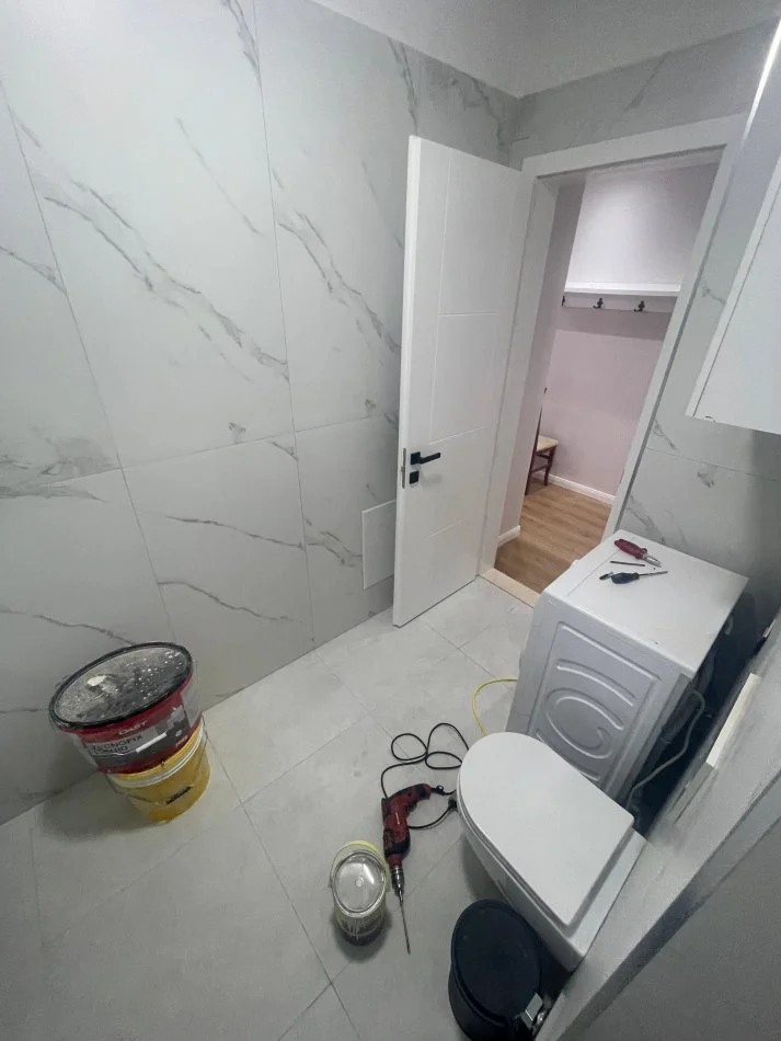 Tirane, jepet me qera apartament 2+1 Kati 11, 100 m² 850 € (Perballe Delijorgjit)