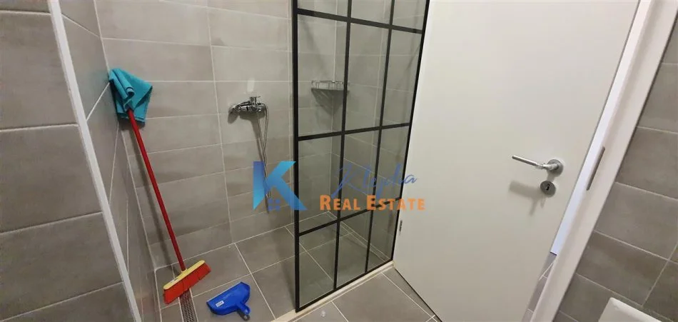 Tirane, jap me qera apartament 2+1+Ballkon Kati 0, 82 m² 500 € (Ali Dem, te kompleksi Mangalem)