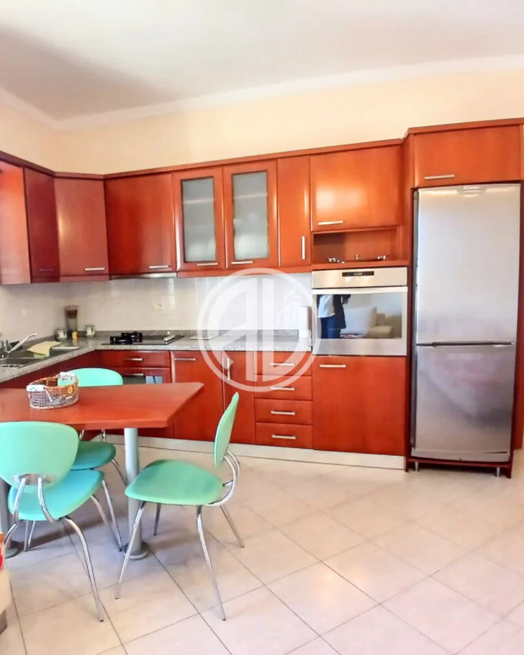 Shqiperi, jepet me qera 2+1+Ballkon Kati 5, 450 € 