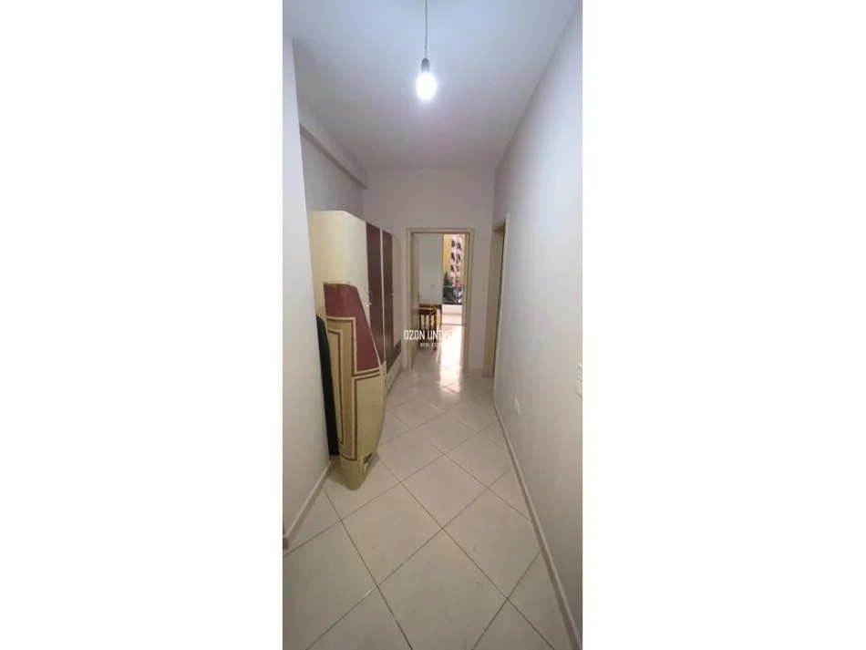 Apartament 2+1 Për Qira në Yzberisht!