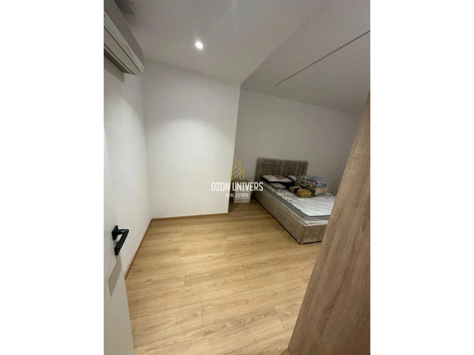 Tirane, jepet me qera apartament 1+1 Kati 1, 57 m² 700 € (Pranë Ringu-t – Zogu i Zi)