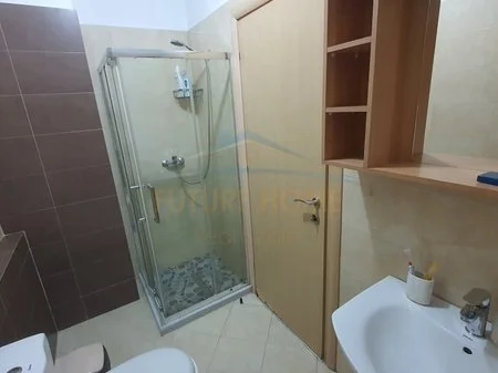 Tirane, jepet me qera apartament 1+1 Kati 2, 72 m² 700 € 