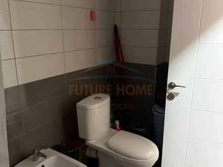 Tirane, jepet me qera apartament 1+1 Kati 5, 56 m² 490 € 