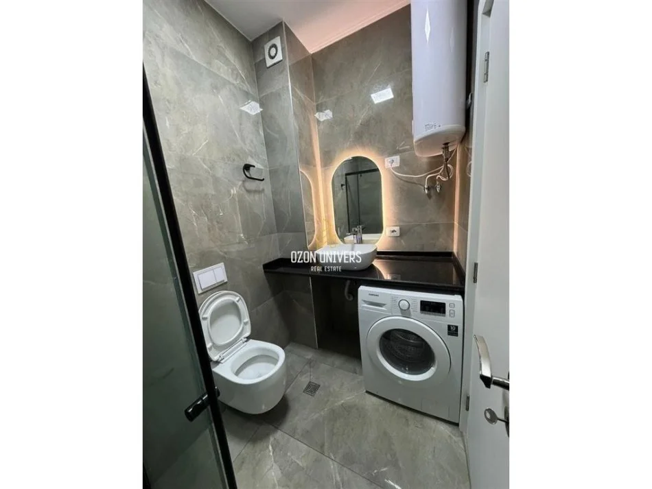 Tirane, jepet me qera apartament 2+1 Kati 5, 99 m² 700 € (casa italia)