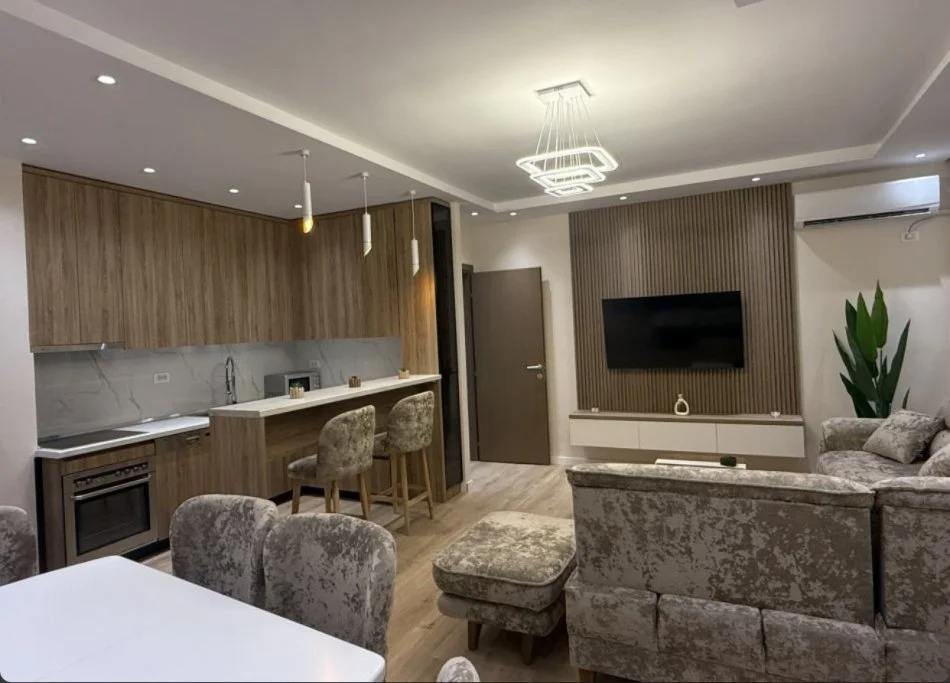 Super Apartament 2+1+2+parkim me qera tek Liqeni i Thate