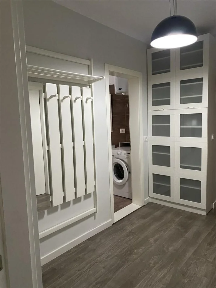 Tirane, jepet me qera apartament 2+1+Ballkon Kati 2, 80 m² 550 € (KONGRESI I MANASTIRIT)