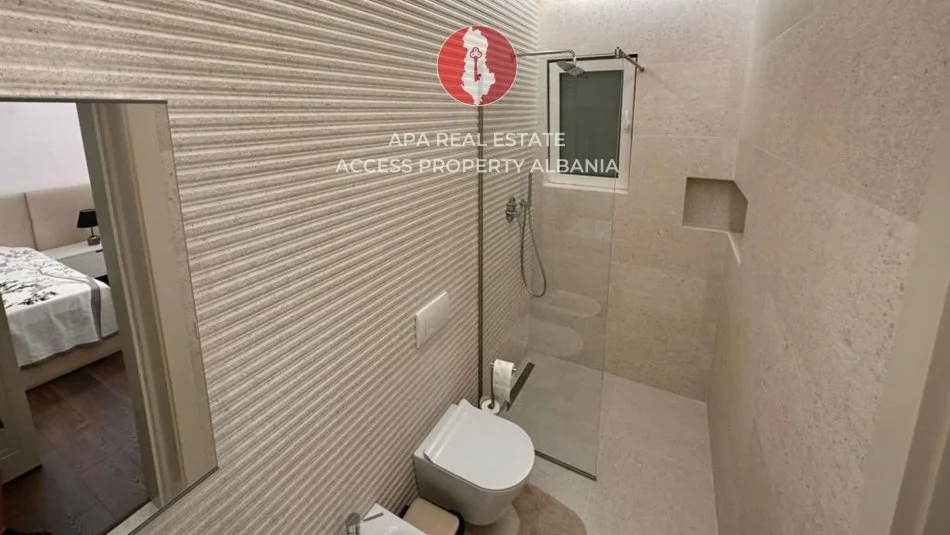 Tirane, jepet me qera Vile 4+1+Aneks+Ballkon Kati 0, 190 m² (Mullet)