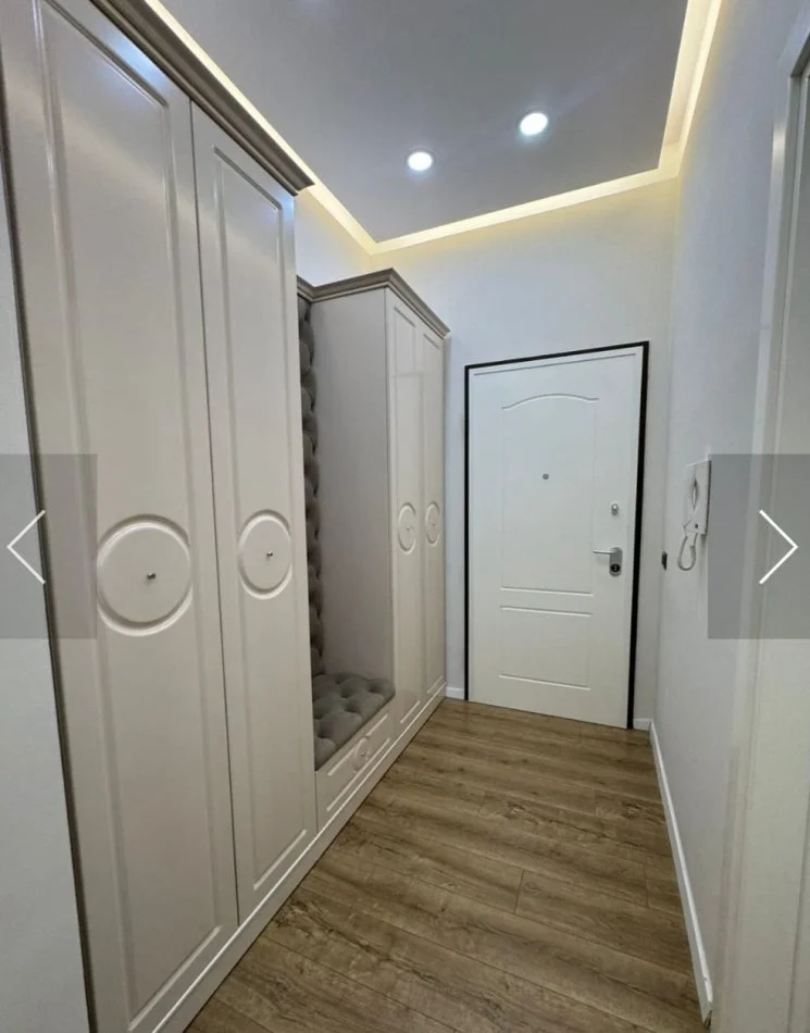Tirane, jepet me qera apartament 2+1+Ballkon Kati 2, 130 m² 1.000 € (Pazari i Ri)