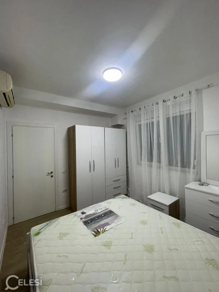 Tirane, jepet me qera apartament 1+1+Ballkon Kati 2, 65 m² 500 € (LIQENI I THATE)