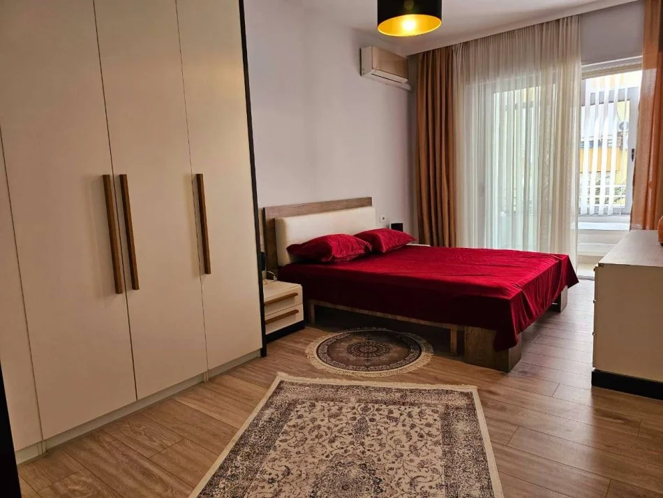 SHITET : APARTAMENT 2+1 + 1 GARAZH /zona: LIQENI THATE