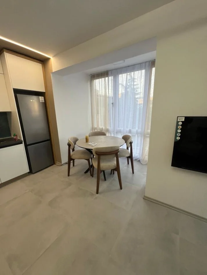 Tirane, jepet me qera apartament 2+1+Ballkon Kati 4, 70 m² 650 € (ATSH MINISTRIA E JASHTME)