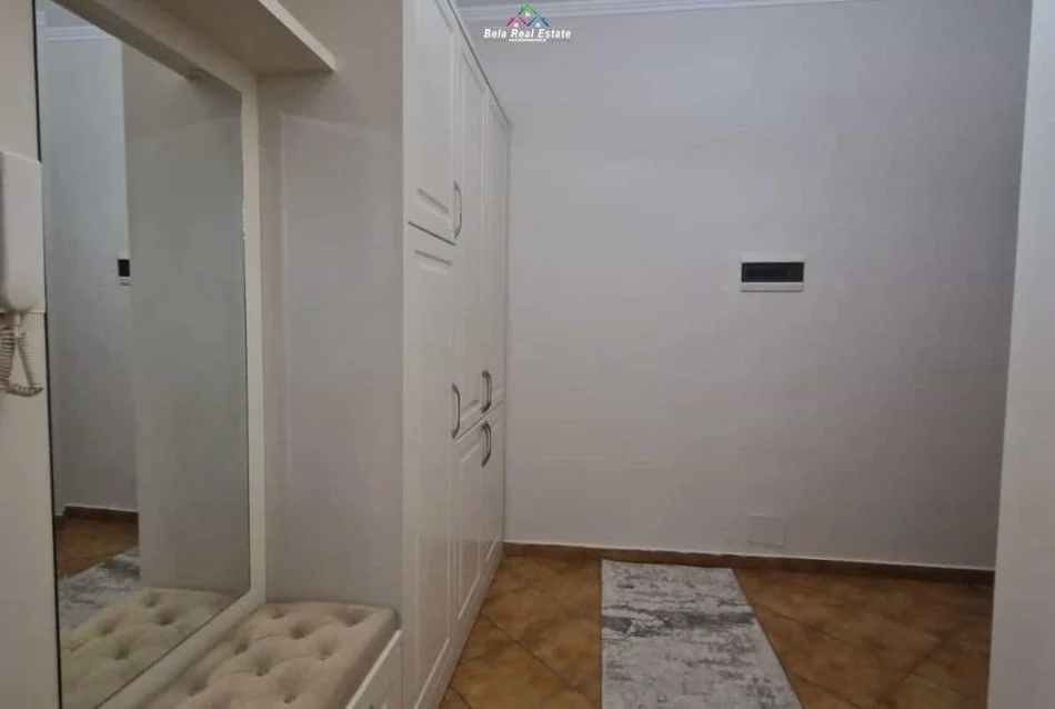 Tirane, jepet me qera apartament 2+1 Kati 8, 110 m² 730 € (Rruga Medar Shtylla)