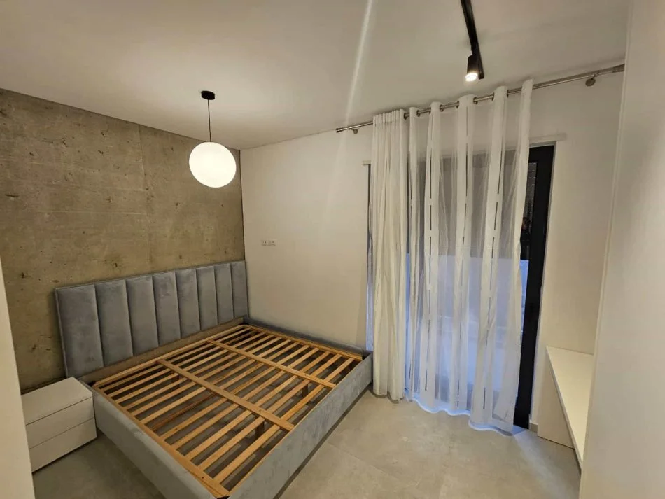 Tirane, jepet me qera apartament Kati 3, 310 m² 3.400 € (Mullet)