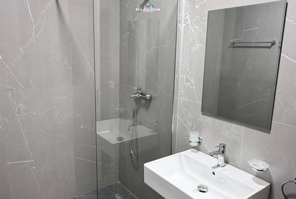 Tirane, jepet me qera apartament 1+1 Kati 2, 70 m² 570 € (5 maj)