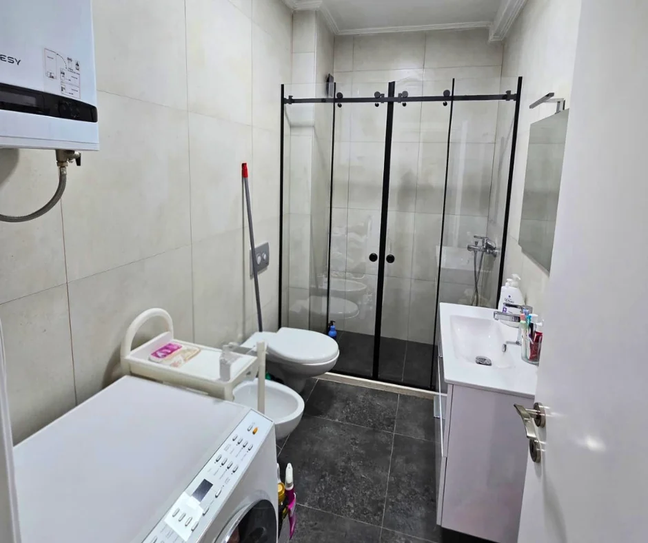 Tirane, shes apartament 1+1 Kati 6, 67 m² 138.000 € (Golden Park 3)