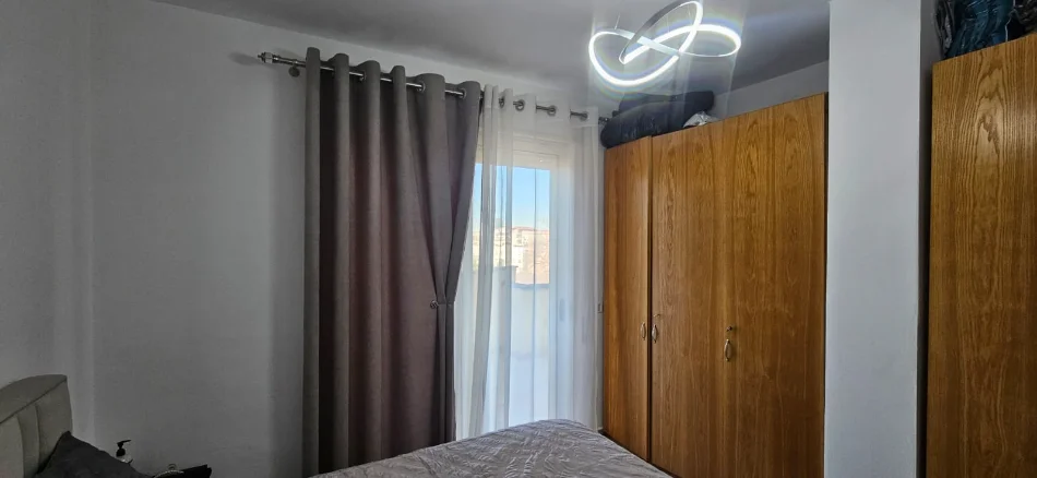 Tirane, shitet apartament 1+1+Ballkon Kati 4, 62 m² 150.000 € (Shkolla Mihal Grameno)