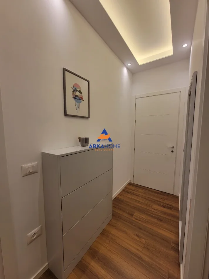 Tirane, jepet me qera apartament 1+1+Ballkon Kati 1, 50 m² 600 € 