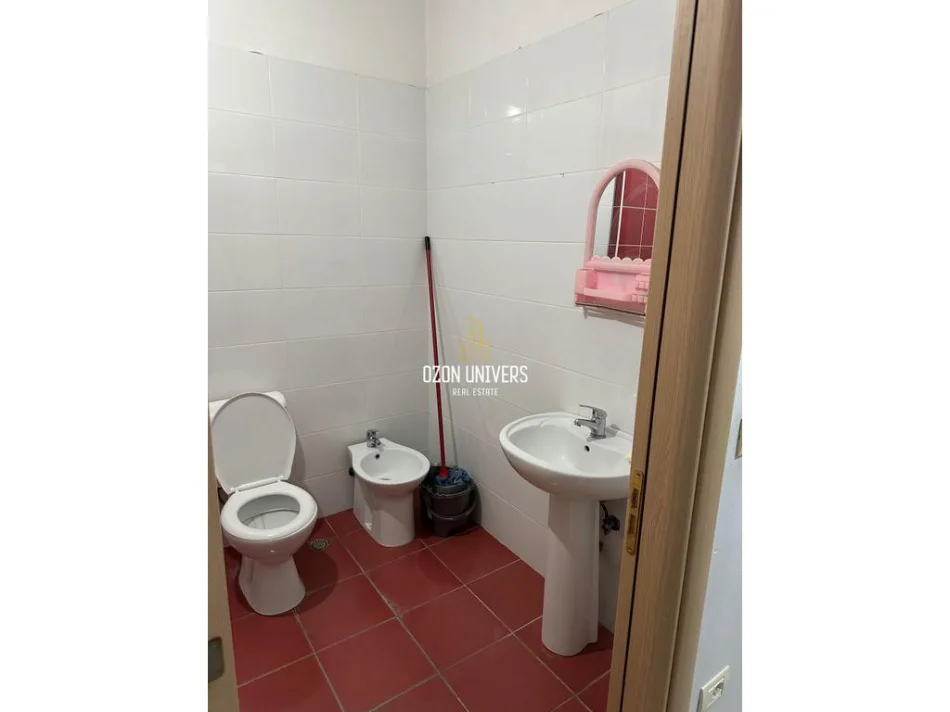 Tirane, jepet me qera apartament 1+1+Ballkon Kati 2, 60 m² 450 € (Selite)