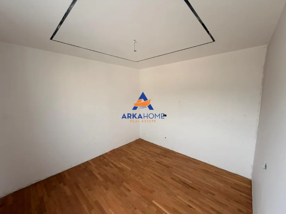 Tirane, shitet apartament+verande | Penthouse 4+1+Ballkon Kati 6, 231 m² 700.000 € 