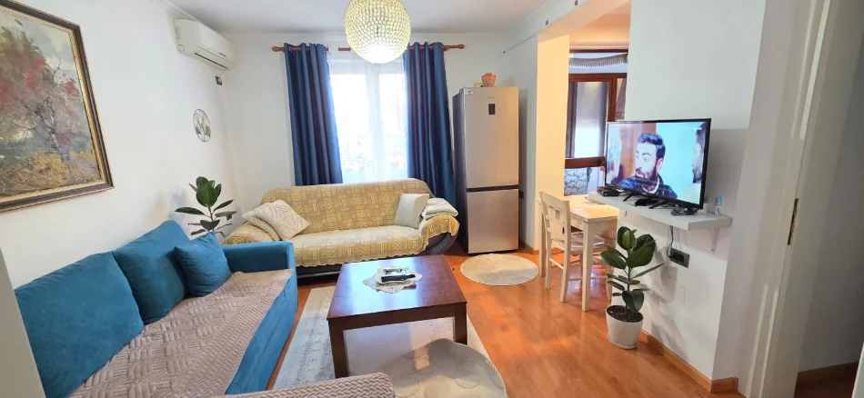 Tirane, shitet apartament 1+1 Kati 2, 58 m² 150.000 € (Rruga Myslym Shyri)