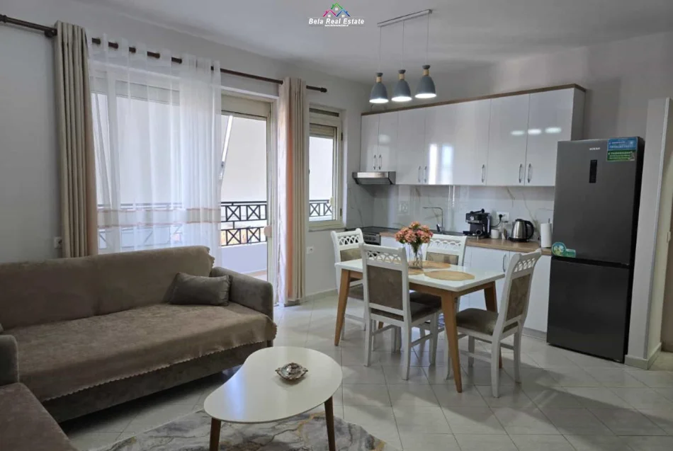 Tirane, jepet me qera apartament 1+1 Kati 2, 65 m² 650 € (siri kodra)