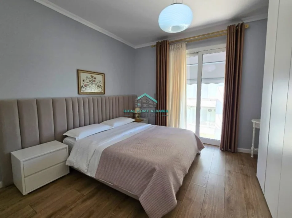 Vlore, shitet apartament 1+1+Ballkon Kati 5, 72 m² 250.000 € (Lungomare, vlore)