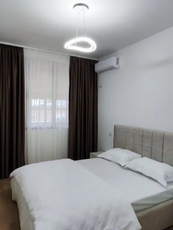 Tirane, jepet me qera apartament 1+1 Kati 5, 85 m² 700 € (pranë Myslym Shyrit &amp; Rrugës së Kavajës)