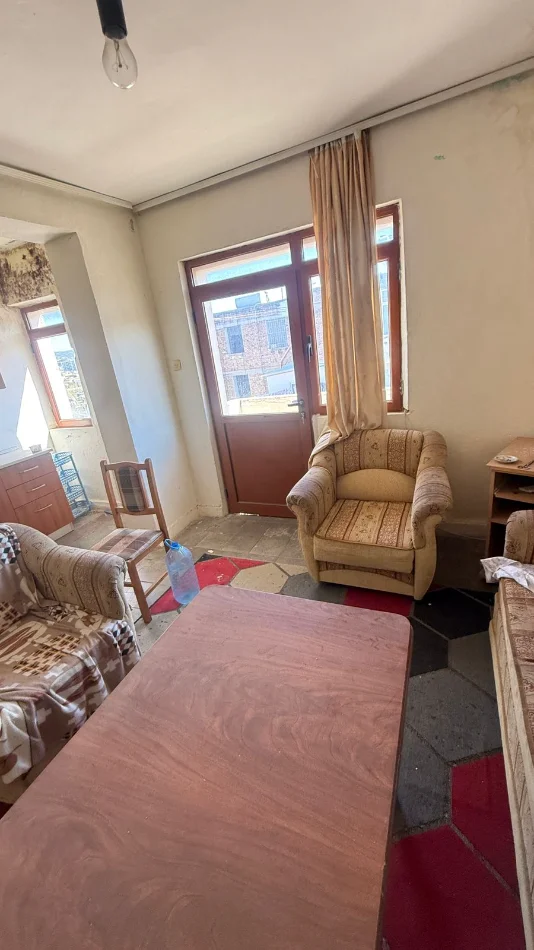 Vlore, shitet apartament 1+1 Kati 4, 70 m² 42.000 € (Rruga Enver Jaho, Vlore)