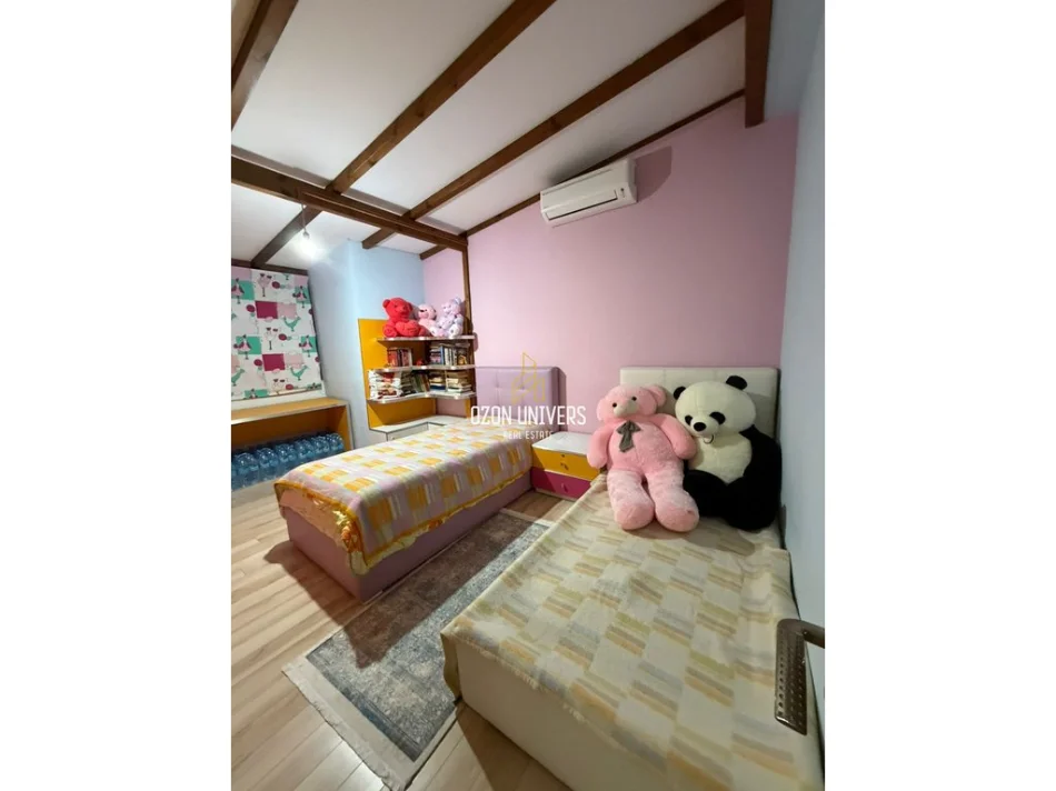 Tirane, shitet apartament 3+1+Ballkon Kati 7, 160 m² 285.000 € (Fresk)