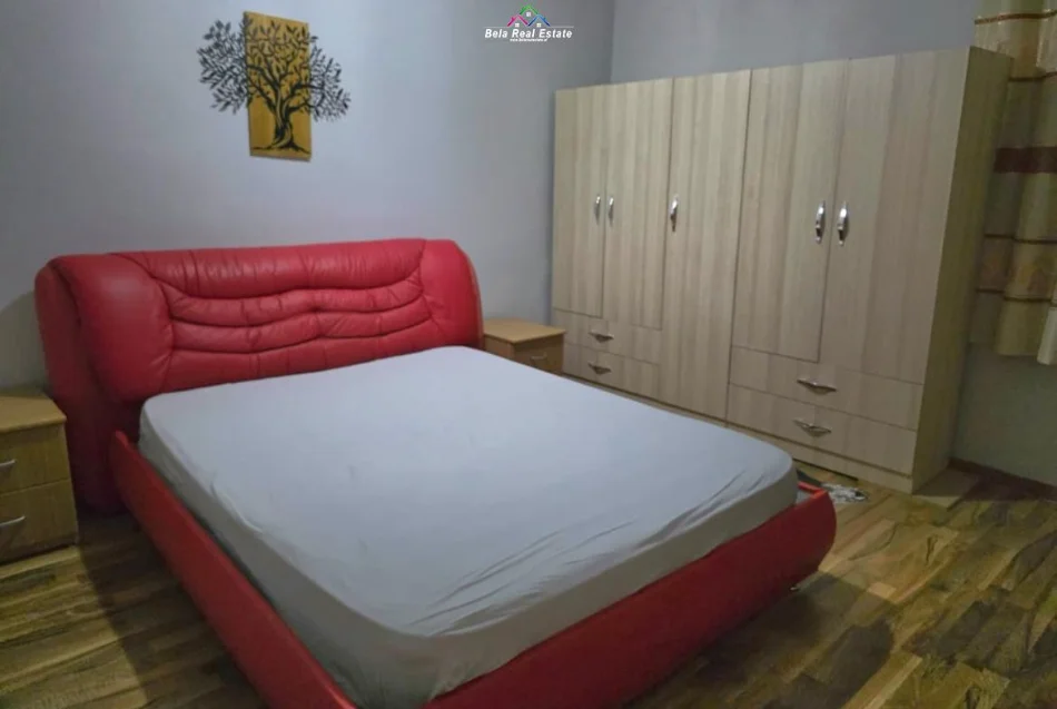 Tirane, jepet me qera Vile 1+1 Kati 1, 78 m² 520 € (prane Fushes se Tenisit)