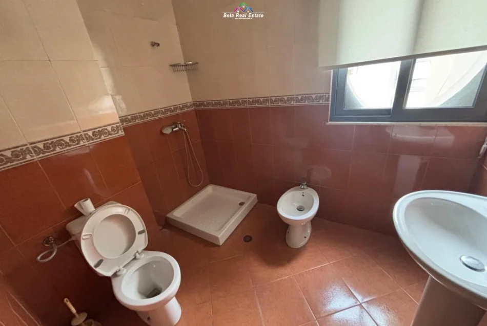 Tirane, shes apartament 2+1 Kati 6, 126 m² 330.000 € (Rruga e Kosovareve)