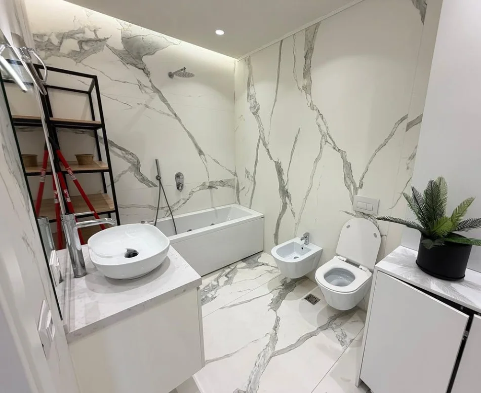 Tirane, jepet me qera apartament 3+1 , 200 m² 1.500 € 