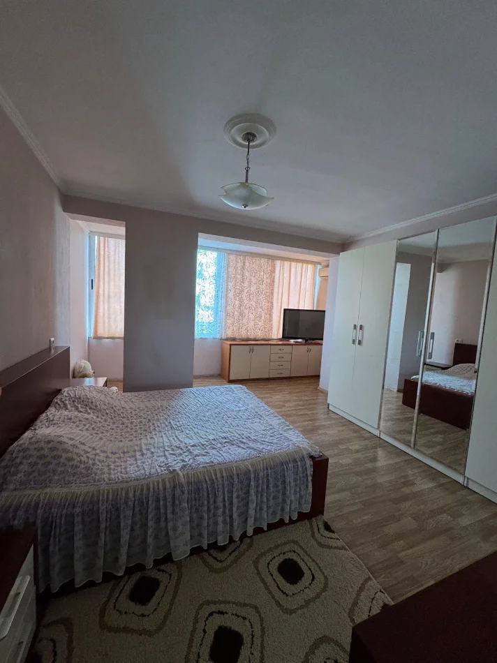 Tirane, shes apartament 3+1 Kati 6, 161 m² 222.000 € (Rruga Mikel Maruli)