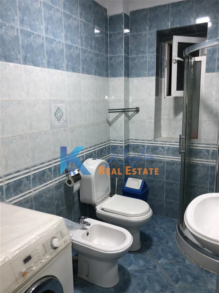 Tirane, jap me qera apartament 1+1+Ballkon Kati 3, 55 m² 670 € (Myslym Shyri)