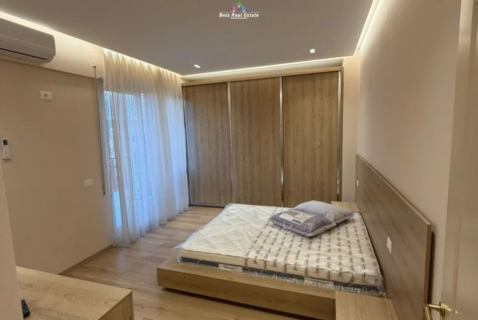 Tirane, jepet me qera apartament 2+1 Kati 5, 105 m² 1.050 € (Rruga Don Bosko)