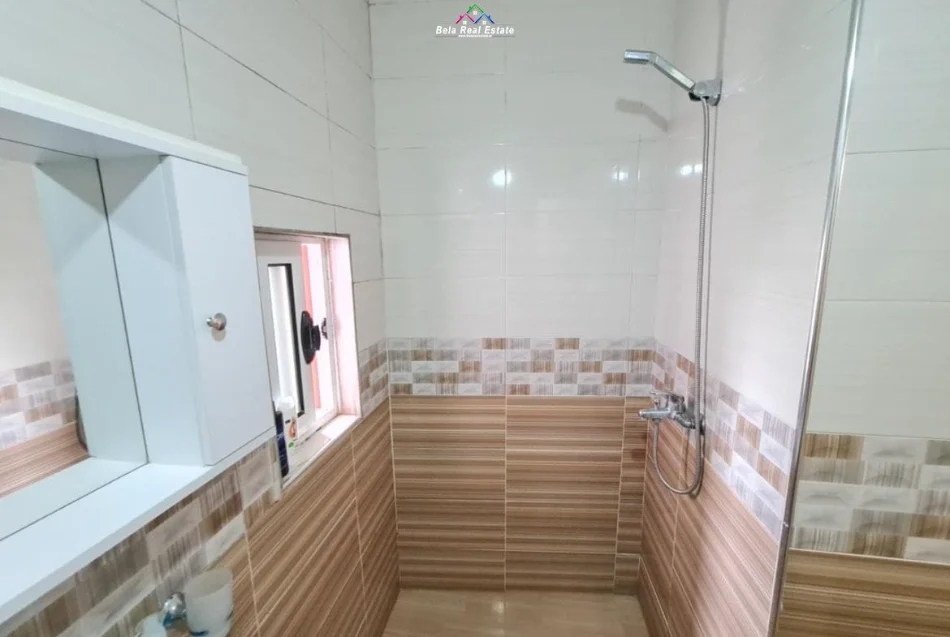 Tirane, jepet me qera garsonier Kati 6, 40 m² 430 € (Rruga e dibres)