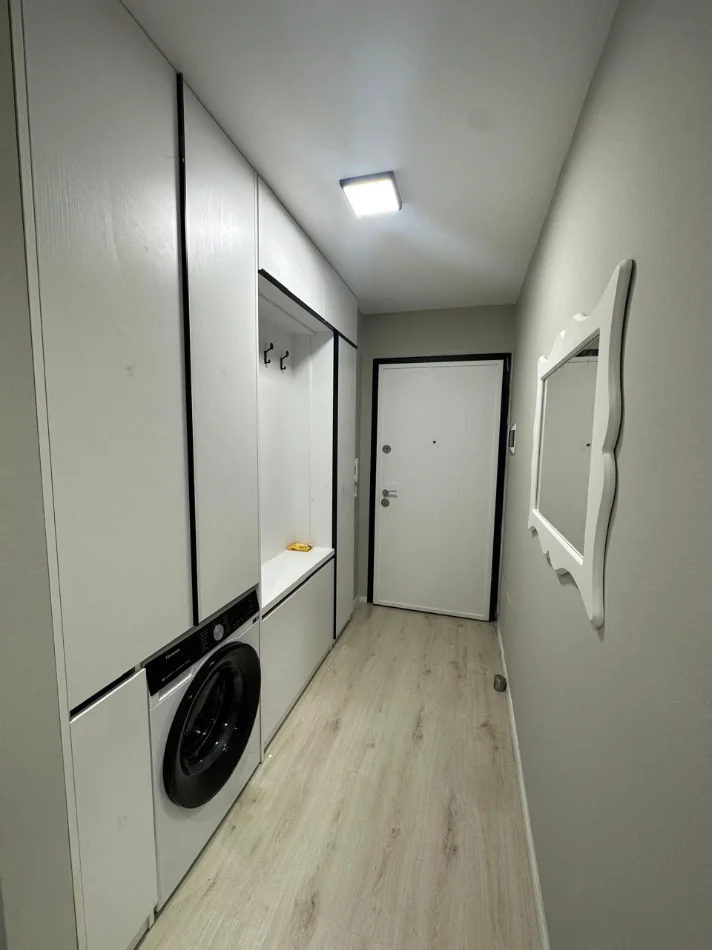 Tirane, jepet me qera apartament 2+1+Ballkon , 90 m² 650 € 