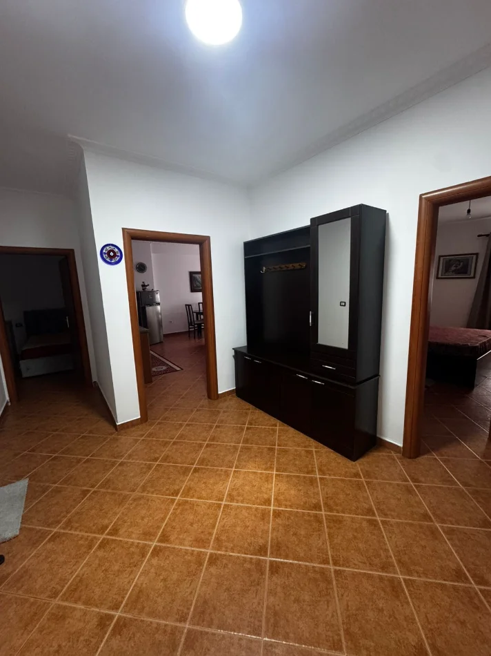 Tirane, shitet apartament 2+1+Ballkon Kati 5, 103 m² 155.000 € (Yzberisht, Tek Nela 6)