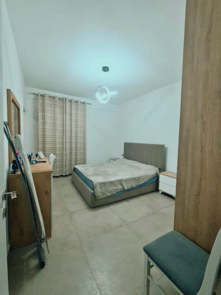 Tirane, jepet me qera apartament 2+1+Ballkon Kati 9, 117 m² 650 € (Rurga e DIbres)