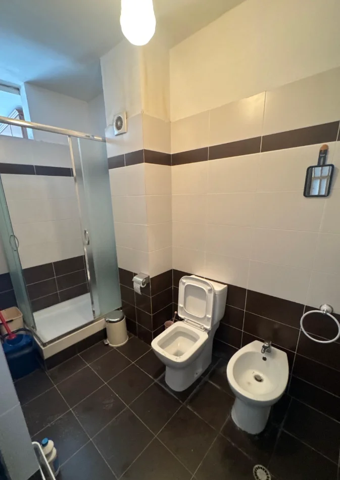 Tirane, shitet apartament 2+1 , 93 m² 145.000 € 