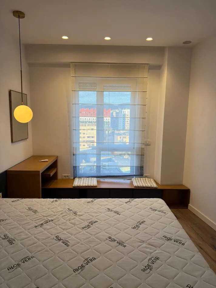 Tirane, jepet me qera apartament 2+1 Kati 11, 90 m² 800 € (21 Dhjetori, Kompleksi Kontakt/Magnet)
