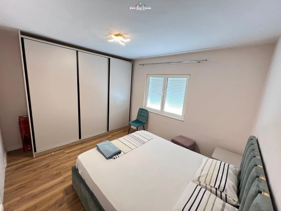 Tirane, jepet me qera apartament 1+1 Kati 5, 60 m² 630 € (Rruga Mine Peza, prane Grand Taxi)