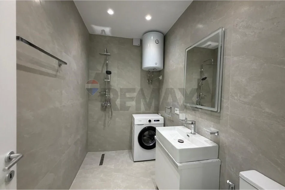 Tirane, shitet apartament 2+1 Kati 9, 70 m² 235.000 € (Myslym Shyri)