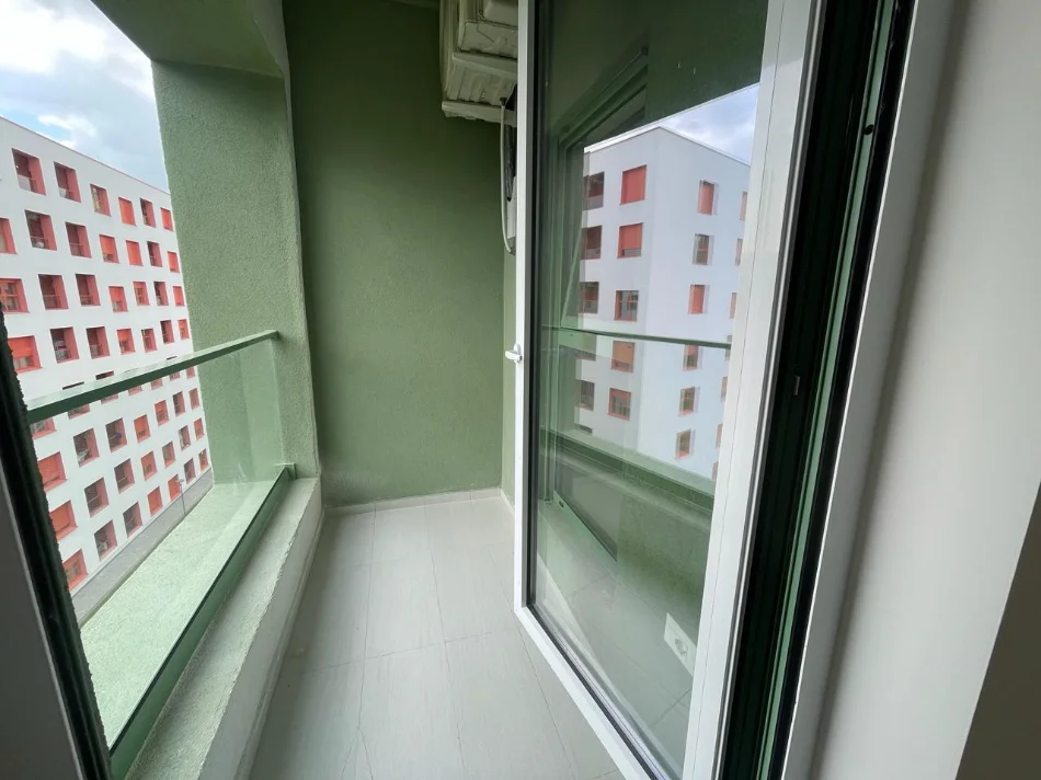 Tirane, jepet me qera apartament 1+1+Ballkon Kati 6, 59 m² 450 € (Kompleksi Kadiu)