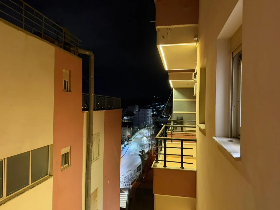 Vlore - Lungomare, shitet garsonier Studio Kati 4, 43 m² 90.000 € (Rruga Dhimitër Konomi, Vlore)