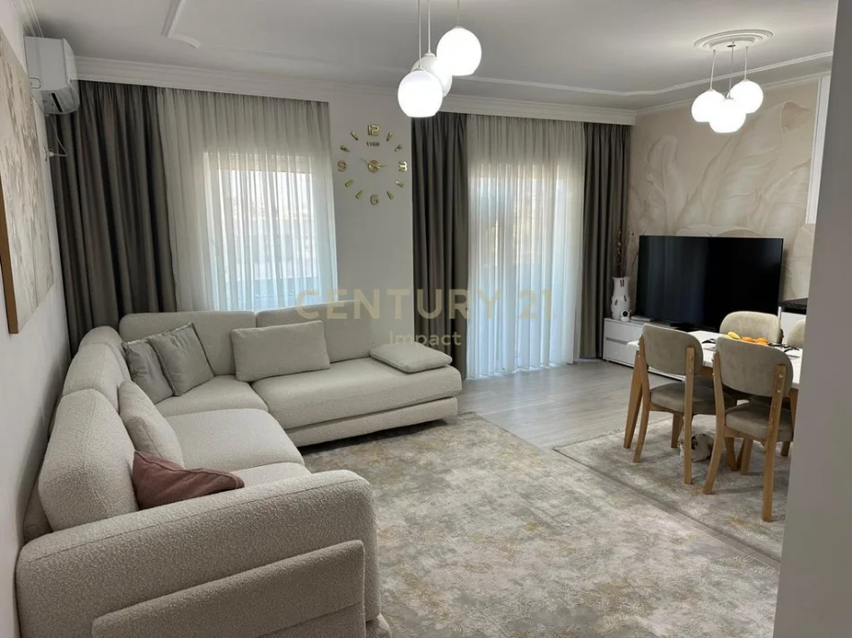 Tirane, shes apartament 2+1 Kati 6, 102 m² 250.000 € (Vasil Shanto)